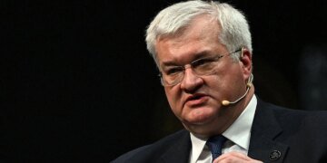 росія атакувала підстанції двох АЕС, Україна вимагає терміново скликати Раду МАГАТЕ – Сибіга