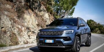 Автомеханік назвав найгірший позашляховик серед “коли-небудь створених” (відео)