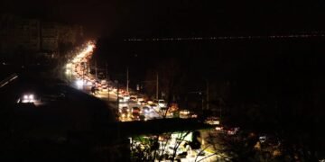 Графіки відключень на 9 листопада: у кого не буде світла понад 10 годин (фото)