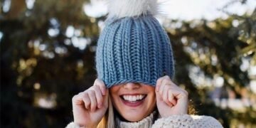 Як підібрати зимову шапку під форму обличчя: поради стилістів, які справді працюють