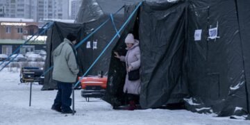 Наслідки атаки РФ на Київ: 1676 багатоповерхівок у столиці залишаються без тепла