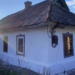 Хата дісталася у подарунок: українці втекли з міста в село (фото)