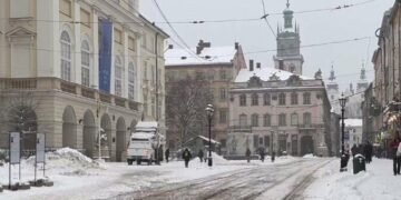 Обережно, ожеледиця: у Львові стрімко зросла кількість вуличних травм