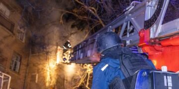 Атака тривала майже дві з половиною години: що відомо про наслідки ударів по Харкову (фото)