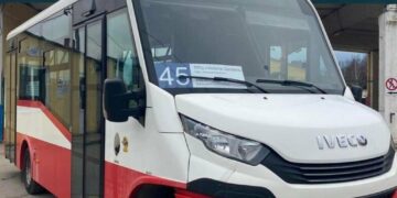 Доступніше для пасажирів: на львівський маршрут №45 вийшов перший низькопідлоговий автобус