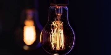 Стало відомо нові графіки відключення світла у Львові на 16 січня