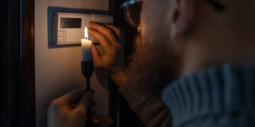 Аварійні відключення світла: у яких областях 23 січня електроенергію вимикають не за графіком