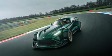 У Нідерландах створили екстремальний спорткар із характеристиками Bugatti (фото)