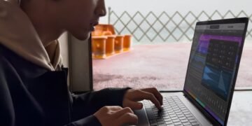 Усе в одному пакеті: Apple запустила Creator Studio, яка замінить купу окремих програм