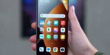 Витримав навіть вогонь: новий Redmi Note 15 Pro+ пройшов через “пекло” відомого блогера (відео)