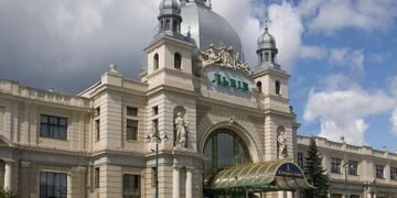 46-річного львів’янин збрехав про замінування вокзалу та аеропорту