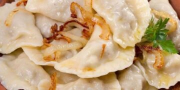 Не лише класика: топ-3 незвичних начинки з картоплі для вареників