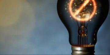 Стали відомі графіки відключення світла у Львові та області на 15 січня