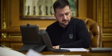 Переговори в Абу-Дабі: Зеленський провів консультації з українською делегацією