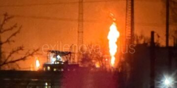 Дрони атакували Саратов, Енгельс та Тольятті: уразили НПЗ та хімічне підприємство (відео)