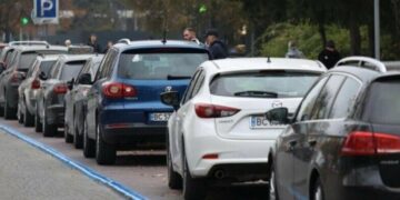 У Львові запрацював новий платний паркувальний майданчик: де саме