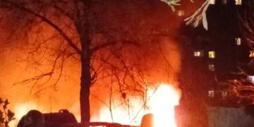 Росіяни атакували Суми “Шахедами”: пошкоджені житлові будинки та медзаклад (відео)