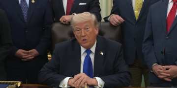 “Байден дав їм 350 млрд доларів”: Трамп пояснив, чому війна в Україні досі триває (відео)