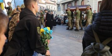 Завтра Львів попрощається з трьома захисниками України