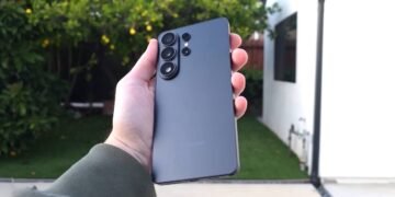 Забудьте про Galaxy S26 Ultra: новий флагман Samsung отримає батарею ємністю до 20 000 мАг