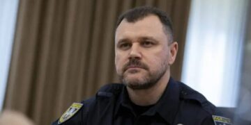 Патрульних поліцейських відправлять “на фронт”, а МВС анонсувало закон про цивільну зброю