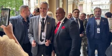 “Три роки я виступав проти України”: духовний радник Трампа приїхав до Одеси і розповів про зміну позиції