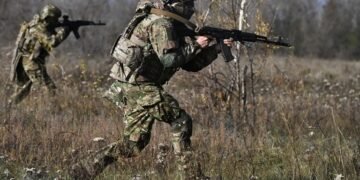 Росіяни просунулися на Куп’янському напрямку: ворог лізе по газових трубах, — Трегубов