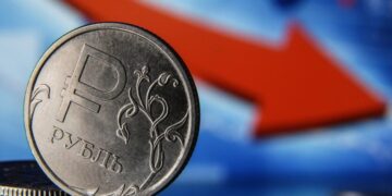 Бюджет РФ тріщить: FT назвав суму перевитрат на війну проти України