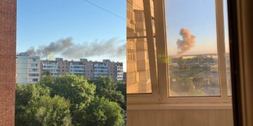 Під ранок російські Таганрог і Воронеж могли атакувати ракети: у районі аеродромів здійнявся дим (фото)