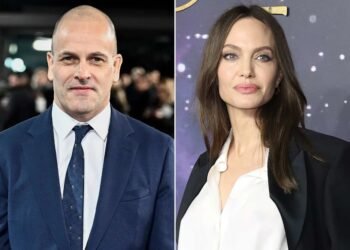 Від лайків в Instagram до роману: 53-річний колишній чоловік Анджеліни Джолі показав свою 27-річну дівчину (фото)