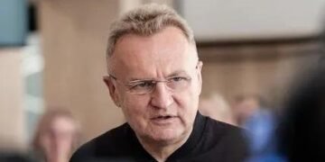 Мера Львова облили невідомою рідиною на площі Ринок
