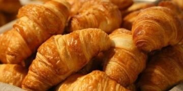 Топ-3 рецепти домашніх круасанів: як приготувати випічку “як у кав’ярні”