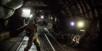 У Китаї стався один із найстрашніших вибухів на шахті за десятиліття: загинули 90 людей