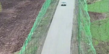 У травні облаштували 211 кілометрів доріг з антидроновим захистомм