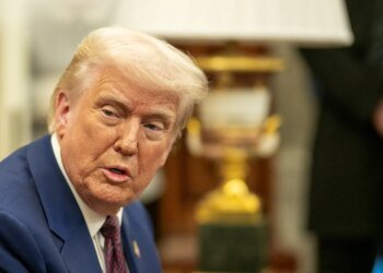 Трамп попросить американські компанії виробляти ракети в Європі – Bloomberg