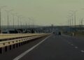 На виїзді з Криму утворився 15-кілометровий затор, вночі рух Кримським мостом перекрили – ASTRA