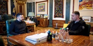 Криза на Банковій? Джерела розповіли, що відбувається між Зеленським та Будановим