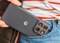 Доступний, але швидкий телефон Motorola: який “середнячок” високо оцінили експерти у 2026 році (фото)