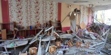 ЗС РФ атакували Запоріжжя КАБами: під ударом опинився дитсадок, є поранені (фото)