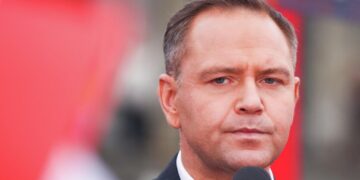 Onet назвав два приховані мотиви Навроцького у скандалі з орденом Зеленського