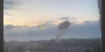 Дрони атакували завод у Новомосковську: у місті виникли проблеми зі світлом (відео)