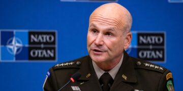 Колишній головком НАТО Каволі: Росія не може перемогти в Україні – але вже готується до війни з Альянсом