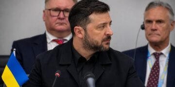 Останній козир Путіна – балістика: Зеленський на Рамштайні сказав, чим відповість Україна