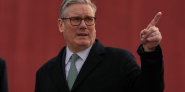 Стармер іде у відставку з посади прем’єра Британії: кого називають наступником