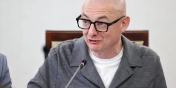 Член Сенату Польщі повернув Україні дві державні нагороди: “не перепросили за УПА”, — ЗМІ