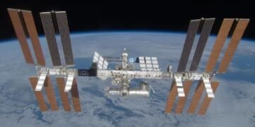 Небезпечне знищення МКС на Землі: чому NASA не може відправити космічну станцію на Сонце