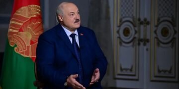 “Він все ж таки воює”: Лукашенко попросив вибачення у Зеленського за слова та погрози (відео)