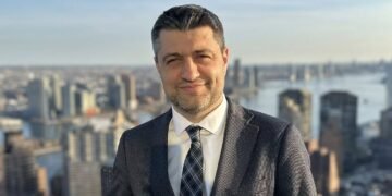 Посол на Кіпрі йде з посади зі скандалом, в МЗС зробили заяву