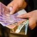 Зарплати зростуть, а ріст цін сповільниться: Кабмін схвалив план на 3 роки