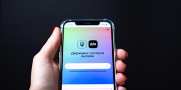 Виплата 2000 гривень через Дію: українцям змінили умови оформлення